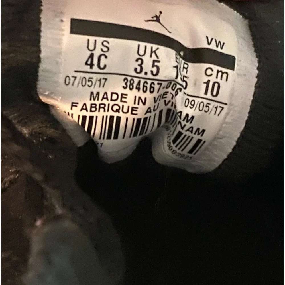 Toddler Nike Air Jordan’s - Picture 4 of 4